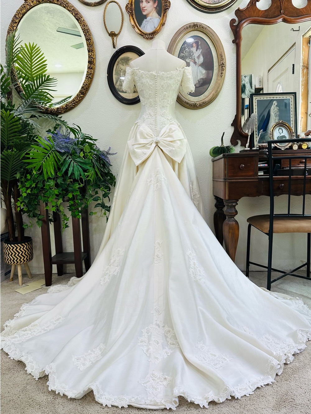 Vintage Jasmine Wedding Dress 100% Pure Hand Woven Silk